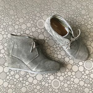 Toms Desert Wedge Booties